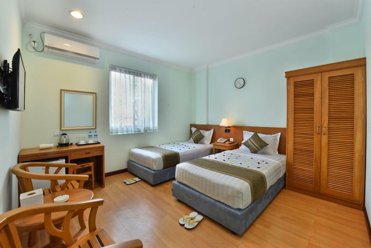Hotel Sakura Pyinoolwin Pyin Oo Lwin Exterior foto